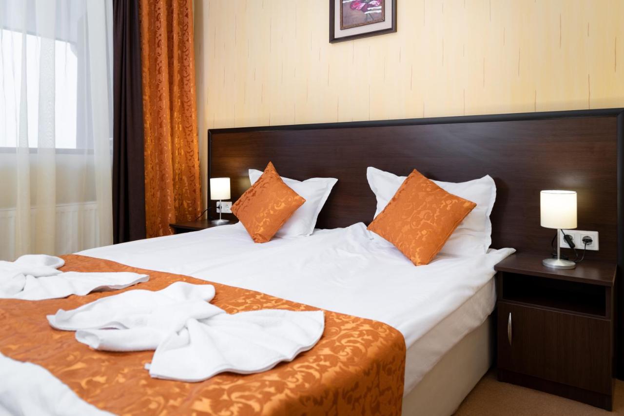 Paradise Spa Hotel Цигов-Чарк Экстерьер фото