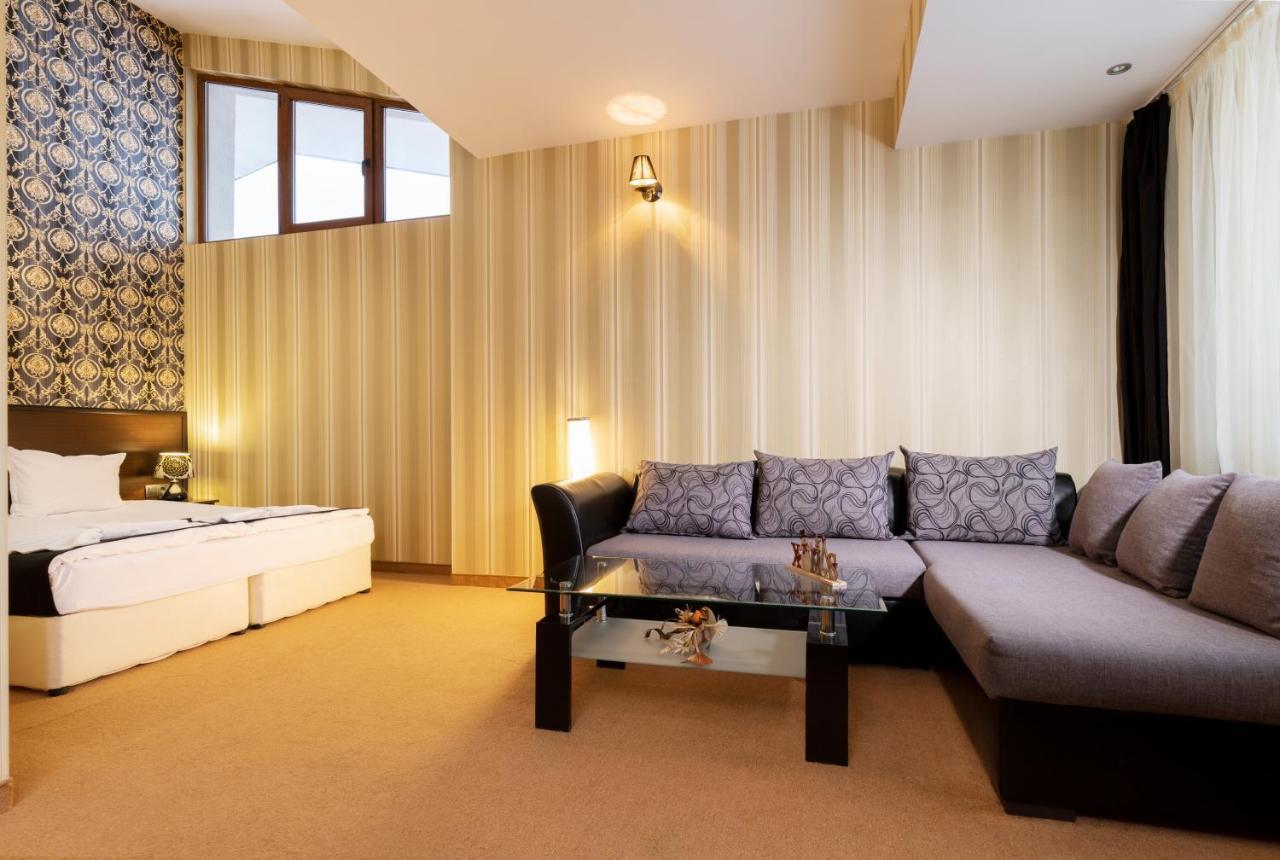 Paradise Spa Hotel Цигов-Чарк Экстерьер фото