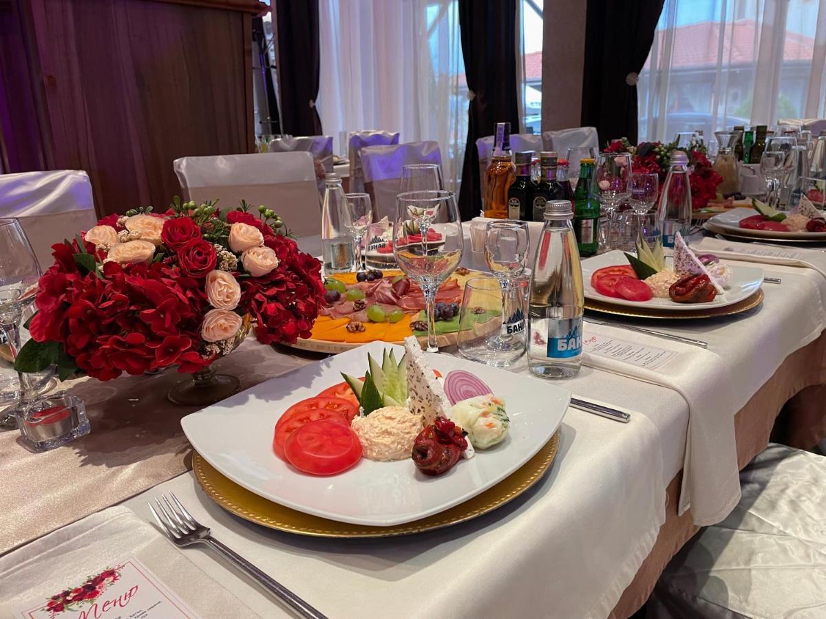 Paradise Spa Hotel Цигов-Чарк Экстерьер фото