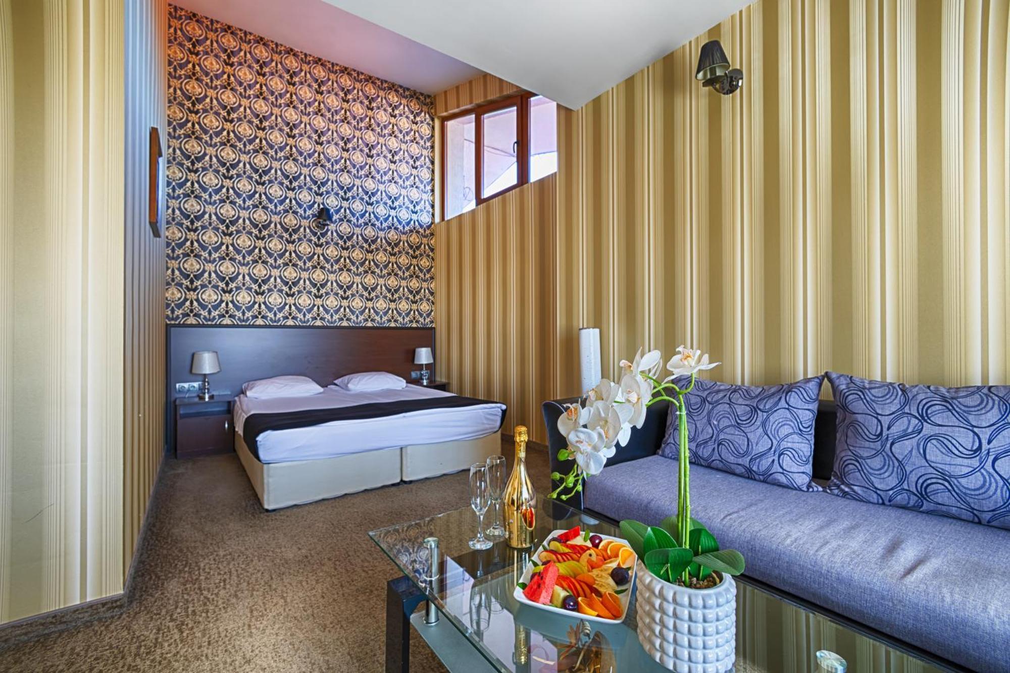 Paradise Spa Hotel Цигов-Чарк Экстерьер фото
