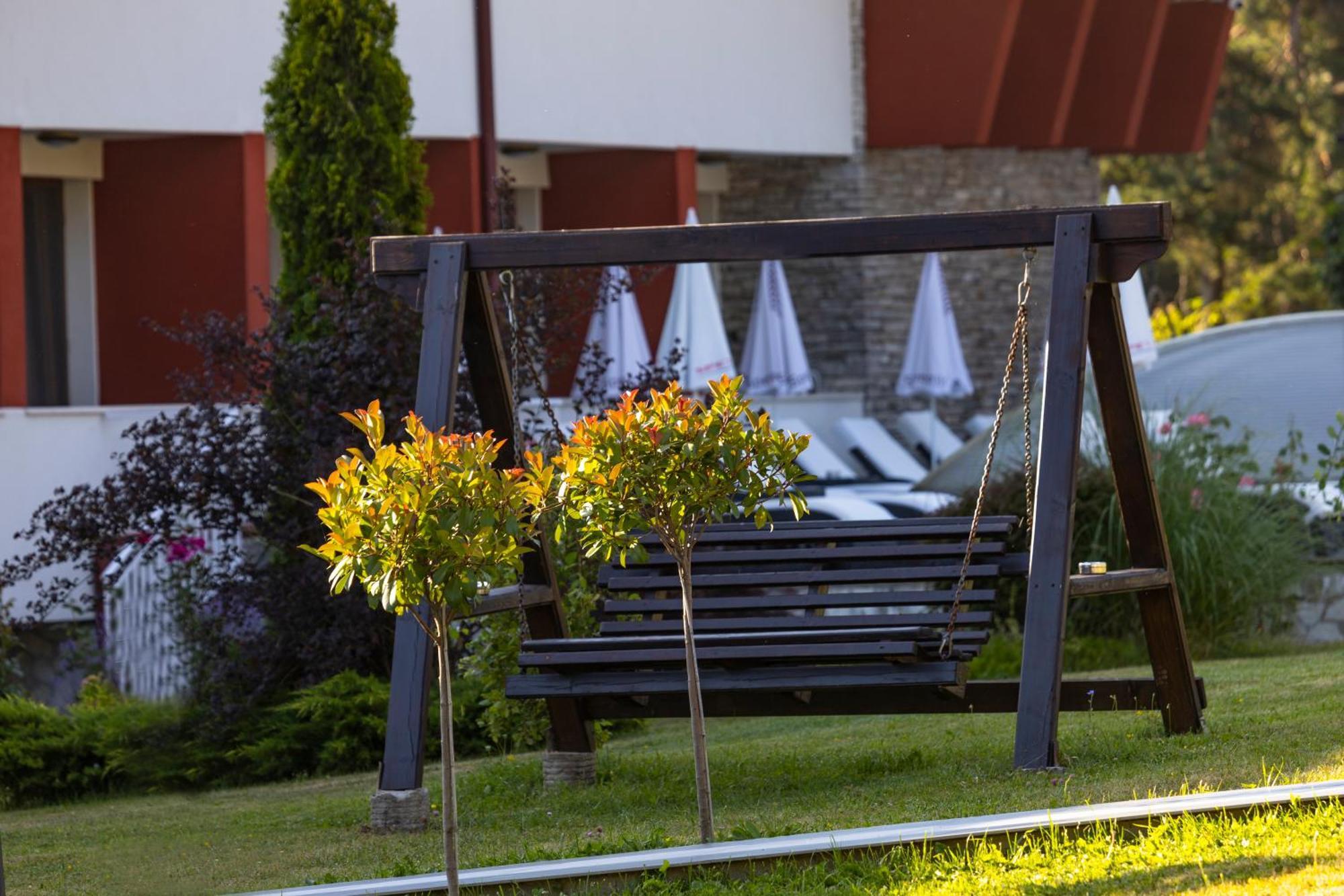 Paradise Spa Hotel Цигов-Чарк Экстерьер фото
