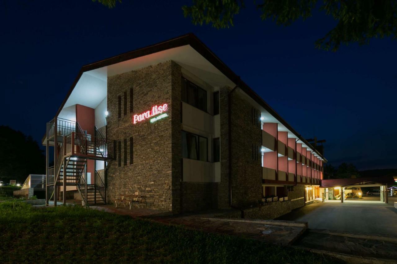 Paradise Spa Hotel Цигов-Чарк Экстерьер фото