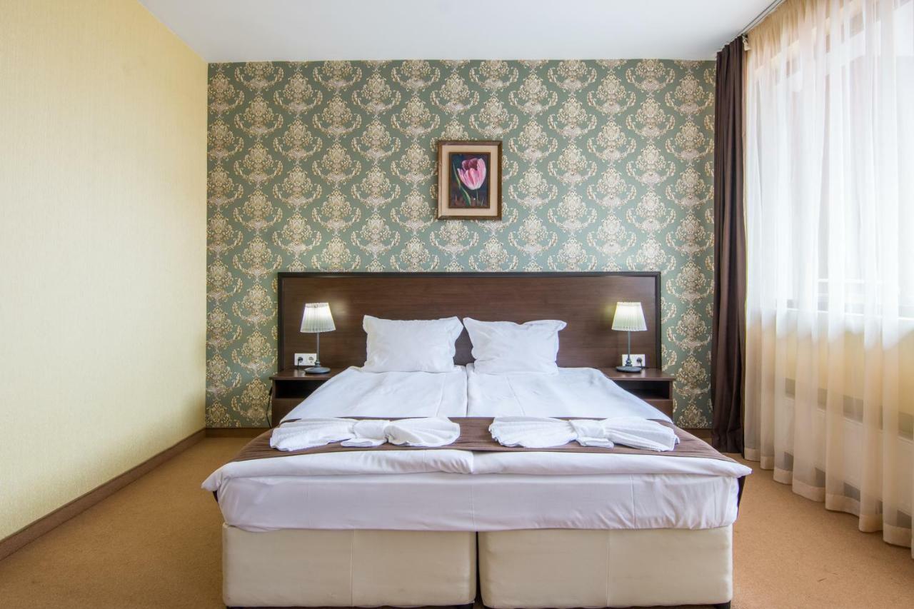 Paradise Spa Hotel Цигов-Чарк Экстерьер фото