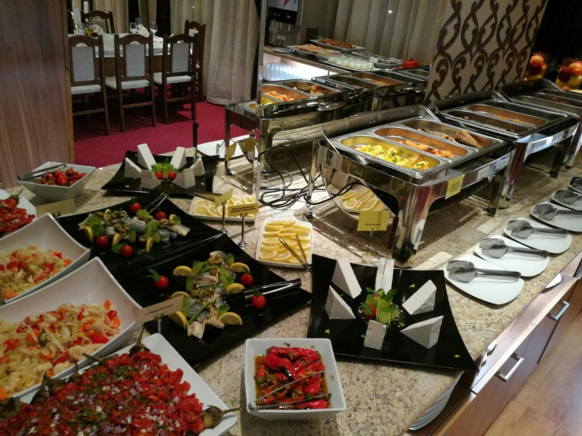 Paradise Spa Hotel Цигов-Чарк Экстерьер фото